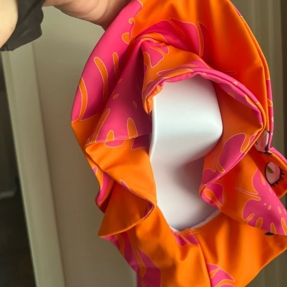 N/A double ruffle